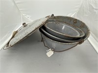 5 Pcs Graniteware - Lid - 3 Bowls - Pot w/Handle