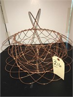 ADORABLE CAKE CARRIER ROSE GOLD WIRE BASKET