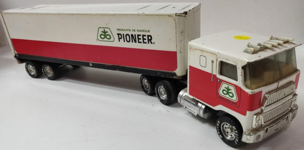 Pioneer Tractor Trailer