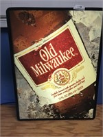 Vintage Old Milwaukee Lighted Beer Sign