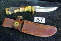 Schrade Hunting Knife w/Sheath 153UH
