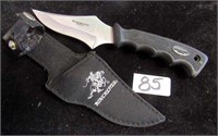 Winchester Hunting Knife w/Sheath W40 14002