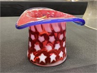 Fenton 2001 Stars & Stripes art glass top hat.