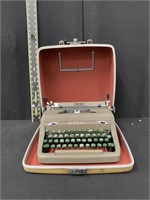 Vintage Royal Quiet Deluxe Typewriter