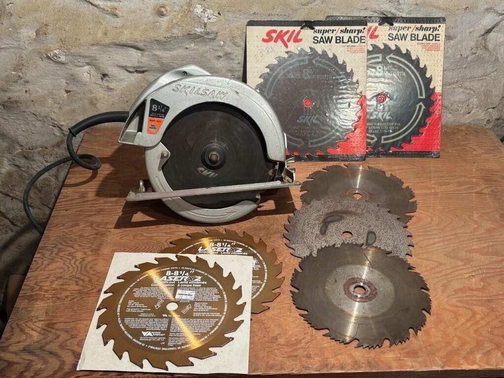 SkilSaw 8 and 1/4in Circular Saw w/ Blades