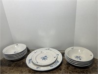 11 PC BLUE & WHITE PLATES & BOWLS