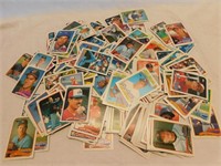 Bunch of 1989 Topps baseball cards.