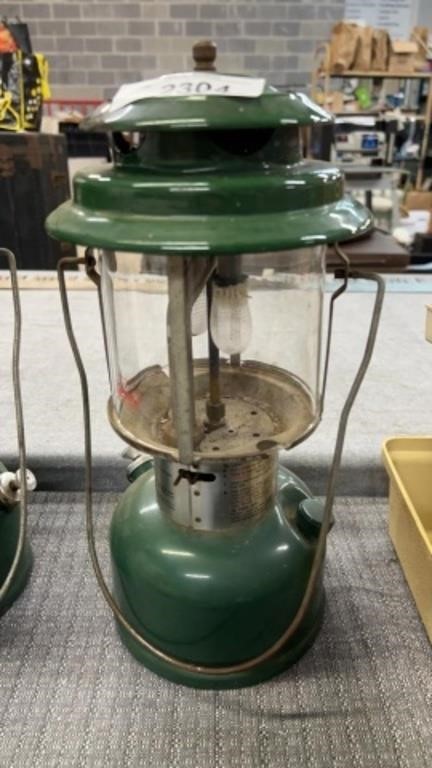 Vintage Coleman lamp