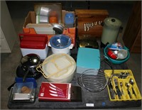 PALLET OF KITCHEN ITEMS