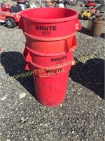 (4) 32 GALLON RED POLY TRASH CANS