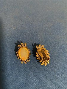 Vintage Opal & Gold Tone Clip on Earrings