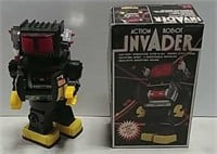 Invader action robot toy