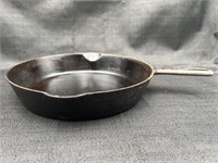 Griswold 8 Cast Iron Skillet 704 N 10.5in