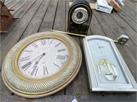 3 Decorative Clocks