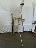 Aluminum easel and projector screen