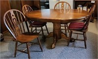 Claw Foot Oak Table With 1 Leaf 4 Chairs