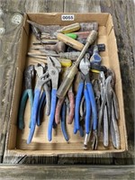 Lot Pliers & Screwdrivers