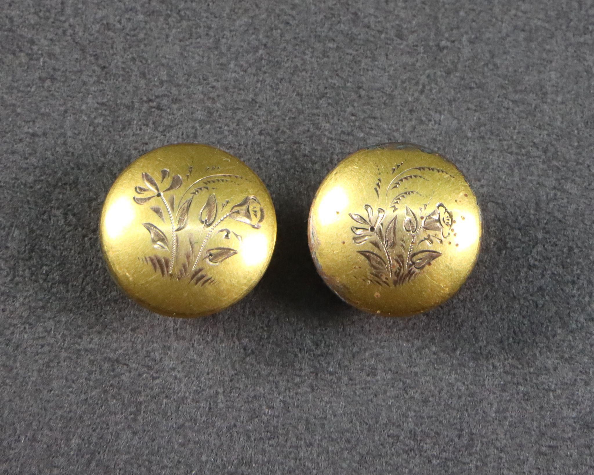 Pr. Victorian Engraved 10K Gold Cufflinks