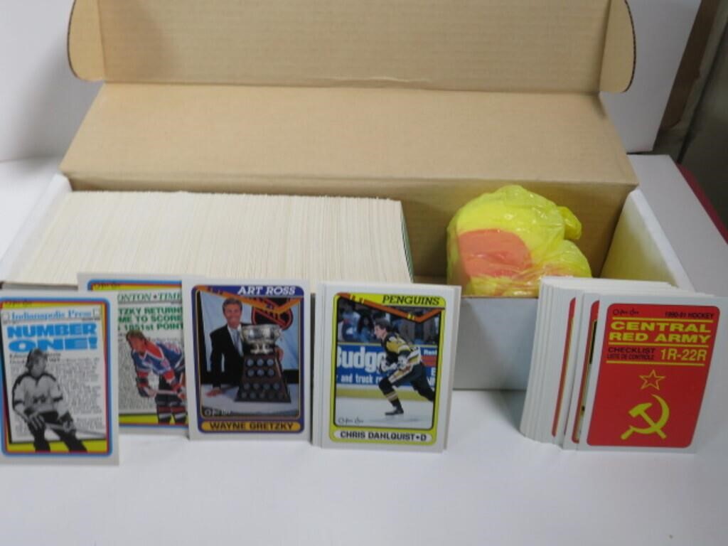 SET OF 1990 O-PEE-CHEE HOCKEY CARDS+