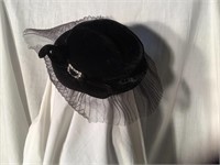 Vintage Women’s Hat With Face Net