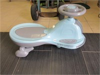 Toy Texx Sit & Ride Scooter