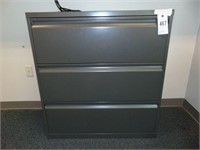 3 drawer metal cabinet