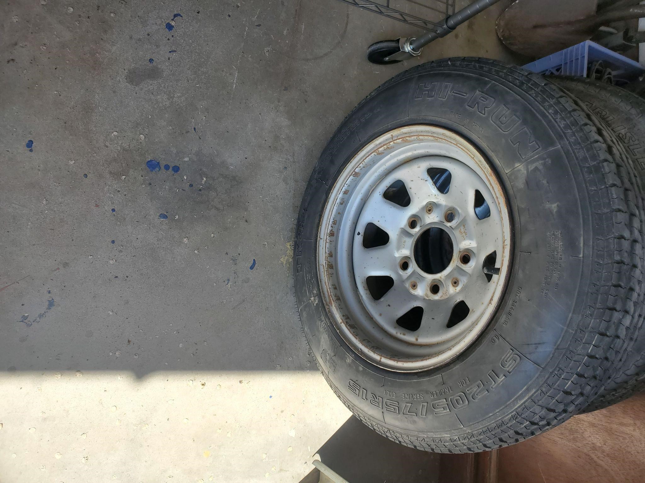1 Trailer Tire And Wheel 15Inch 5-5.5