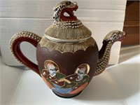 Dragon Satsuma Tea Pot with Marking