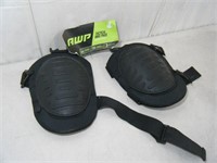 Brand new pair Tactical Knee pads