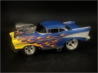 Muscle Machines 57 Chevy BelAir 2 Door Car 1:18