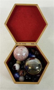 ANTIQUE BOX OF MARBLES