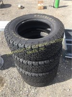 (4) GENERAL GRABBER A/T LT275/65R18