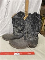 Tony Lama Leather Boots  - Couldnt Find Size