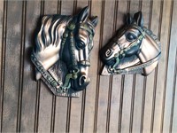 2 CHALKWARE HORSE WALL ACCESSORIES
