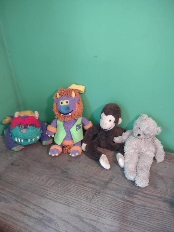 Monster Pet, Monster in Closet, Curious George