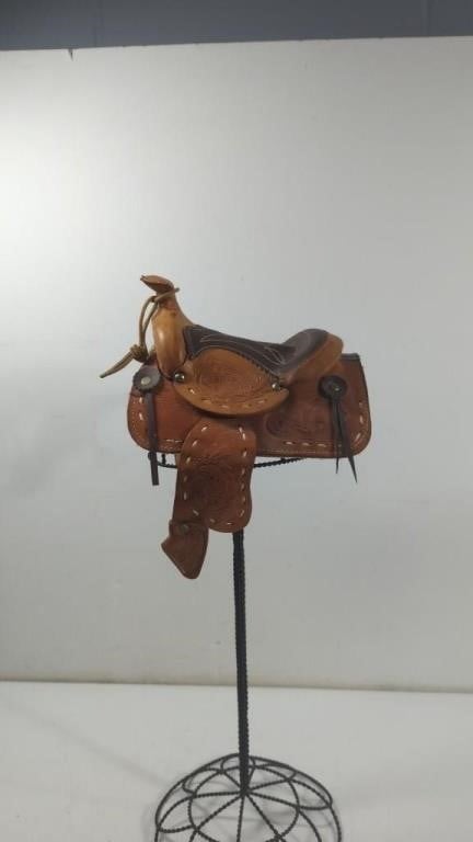 Western Leather Doll Saddle
