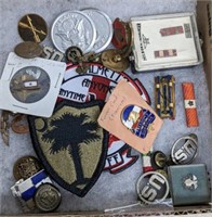 TRAY OF MILITARY PINS AND PATCHES