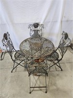 Lion's Head Patio Table and Chairs