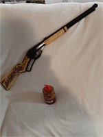 Red Ryder BB gun with ammo