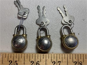3 locks with keys