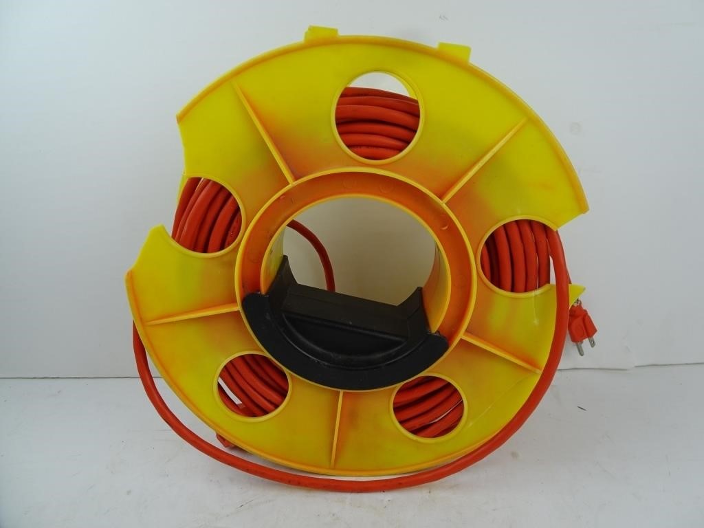 3-Prong Extension Cord on Spool