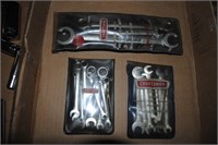 BOXLOT CRAFTSMAN WRENCHES