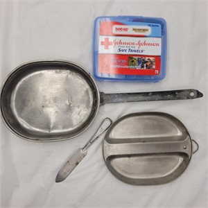 Camping pot w/ tray & first aid kit