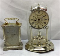 D4) 2 CLOCKS, DAMAGED, FOR PARTS