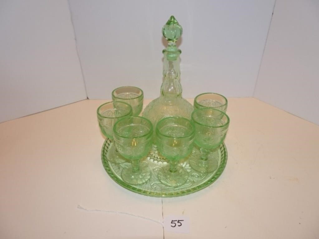 Vintage Indiana Green Glass Tiara Set