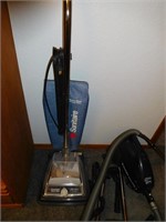 SANITAIRE FLOOR VACUUM AND CANISTER SET