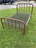 Full Size Brown Metal Bed with Bed Springs