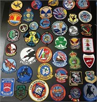 W - LOT OF COLLECTIBLE PATCHES (L39)