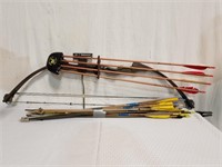 Compound Bow, Quiver & Arrows