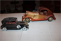 Wooden Car 15L & Battery Operated Radio Car